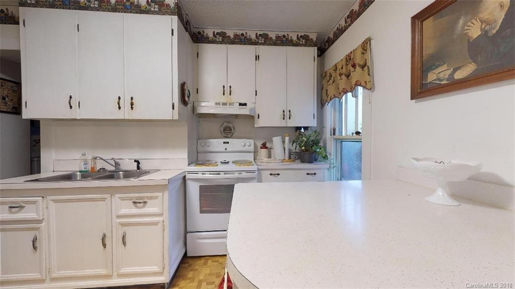 170 Grove Street Marion NC 28752