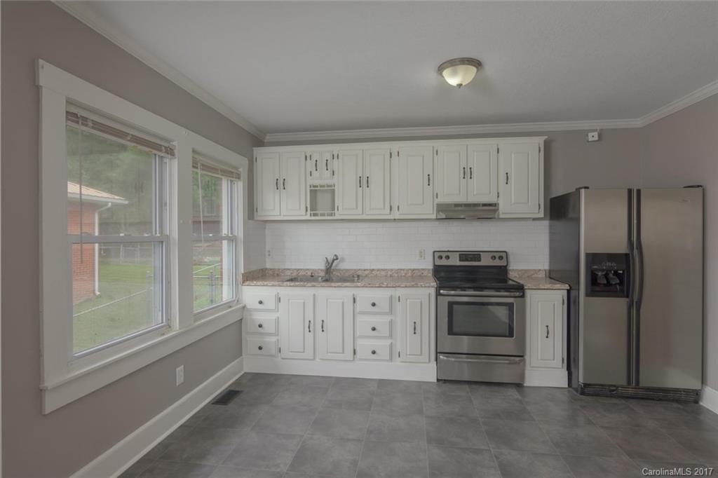 107 Morgan Street Swannanoa NC 28778