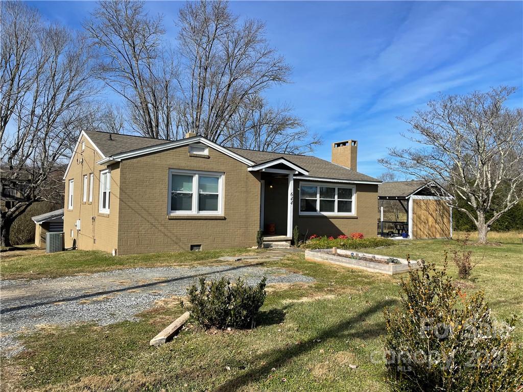 644 N Country Club Road Brevard NC 28712