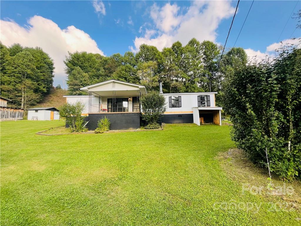 260 Perkins Road Bakersville NC 28705