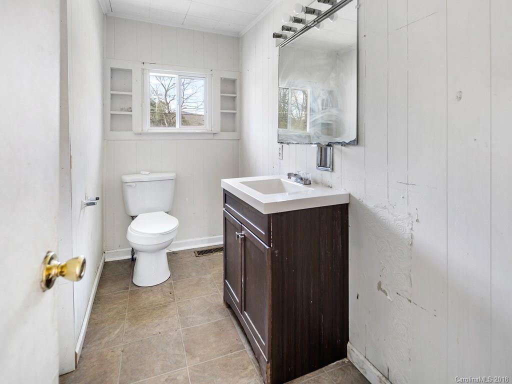 231 Oakdale Street Brevard NC 28712