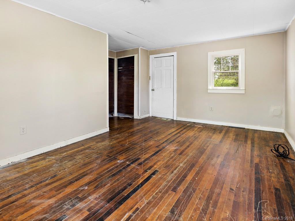 231 Oakdale Street Brevard NC 28712