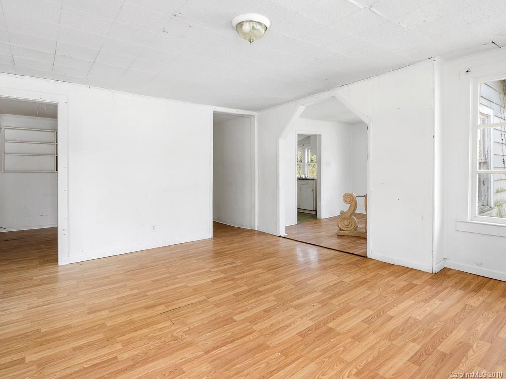 231 Oakdale Street Brevard NC 28712