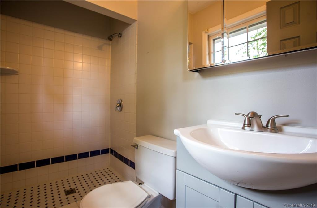 130 Wyoming Road Asheville NC 28803