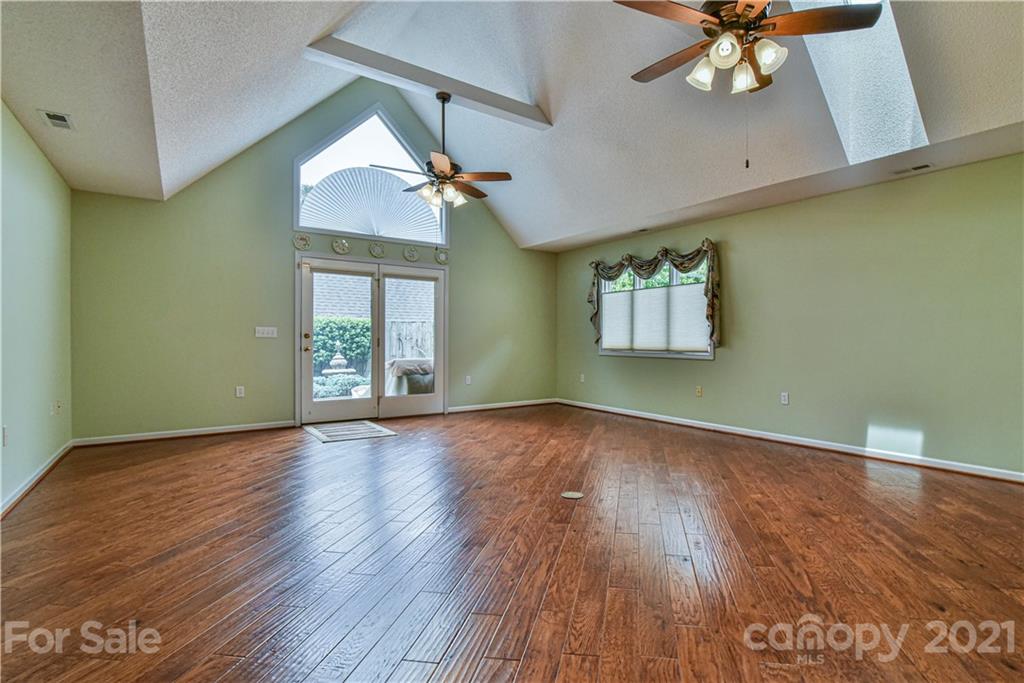 48 Honeycomb Circle Swannanoa NC 28778