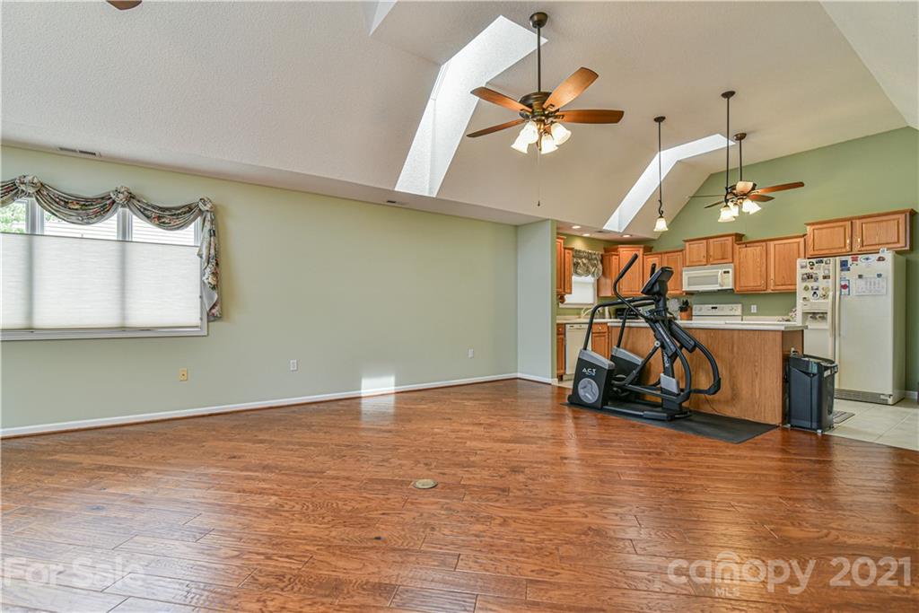 48 Honeycomb Circle Swannanoa NC 28778