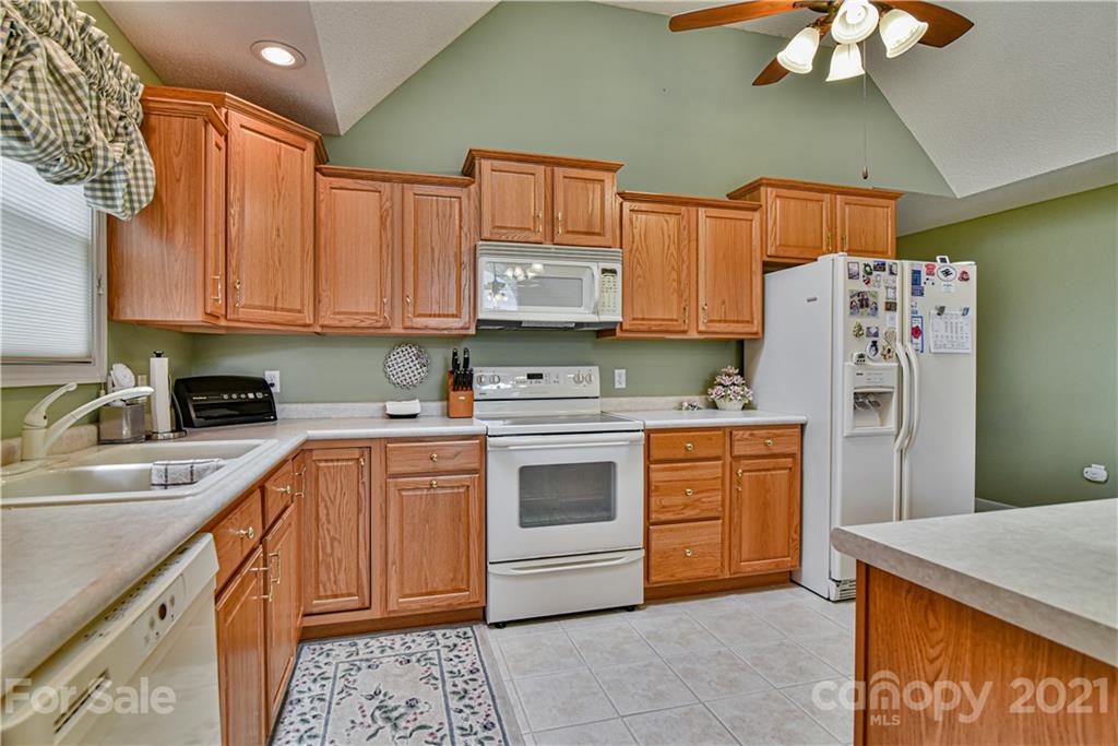 48 Honeycomb Circle Swannanoa NC 28778
