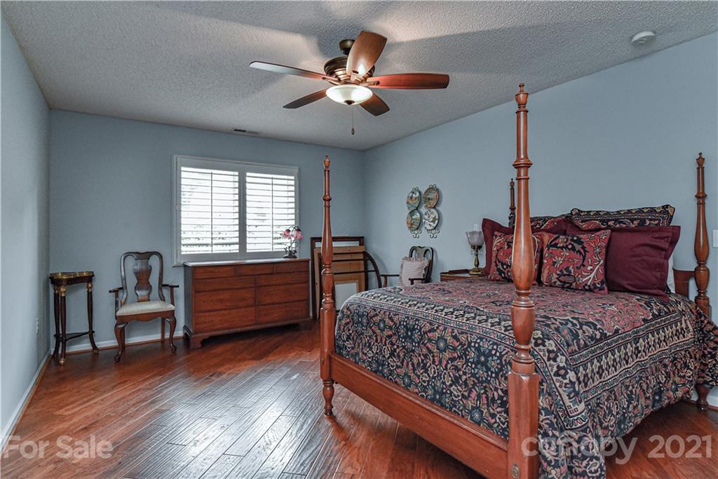 48 Honeycomb Circle Swannanoa NC 28778