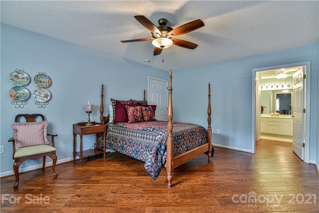 48 Honeycomb Circle Swannanoa NC 28778