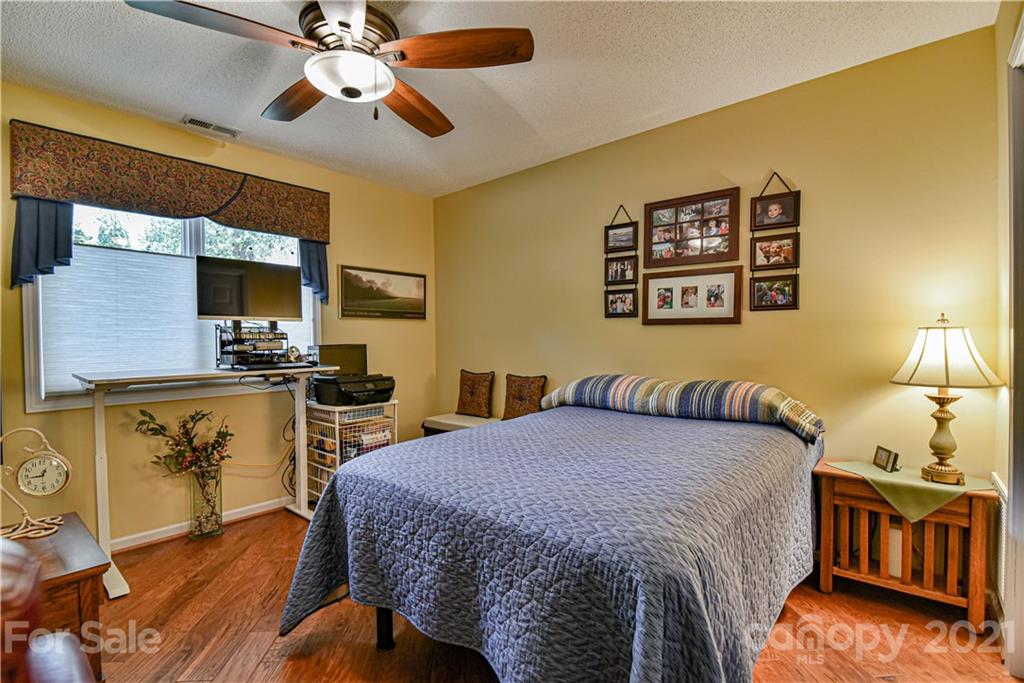 48 Honeycomb Circle Swannanoa NC 28778