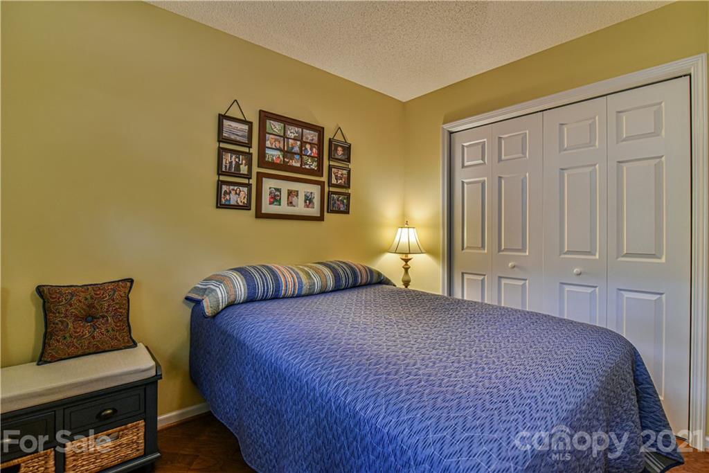 48 Honeycomb Circle Swannanoa NC 28778