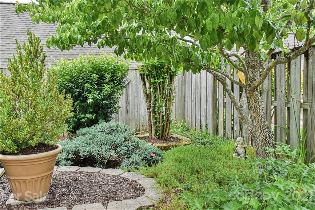 48 Honeycomb Circle Swannanoa NC 28778