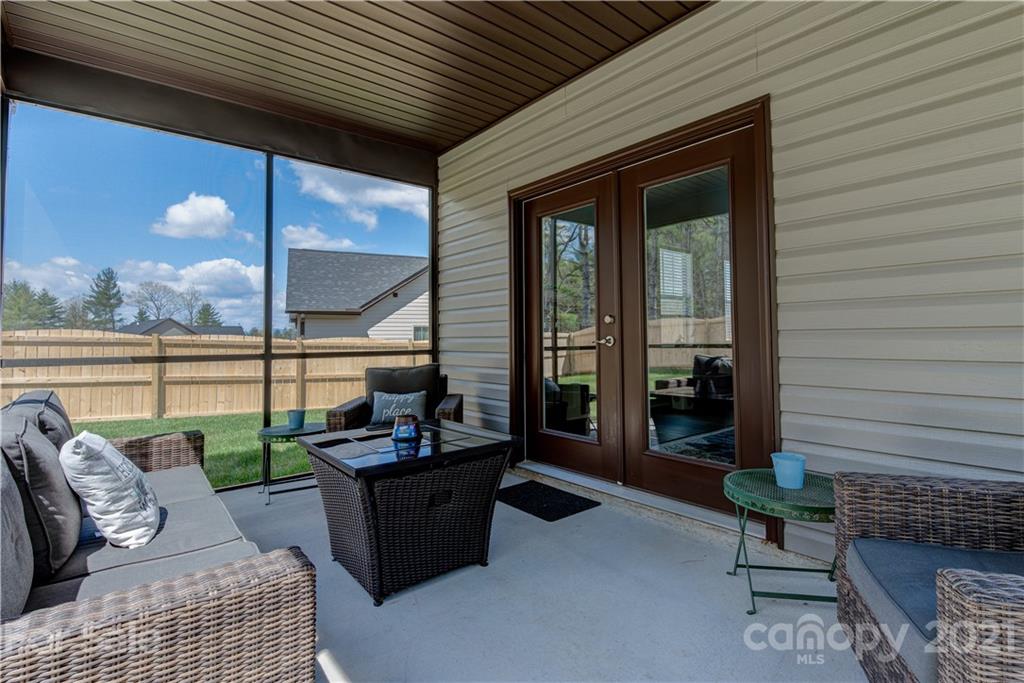137 Water Leaf Drive Weaverville NC 28787