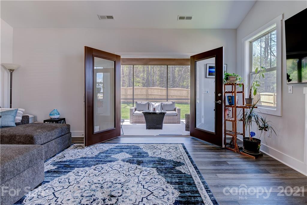 137 Water Leaf Drive Weaverville NC 28787