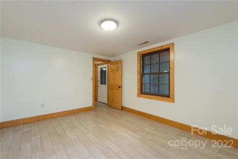109 Starview Knoll Weaverville NC 28787