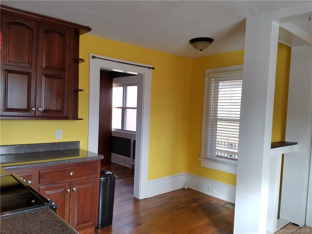 52 Ridgelawn Road Asheville NC 28806