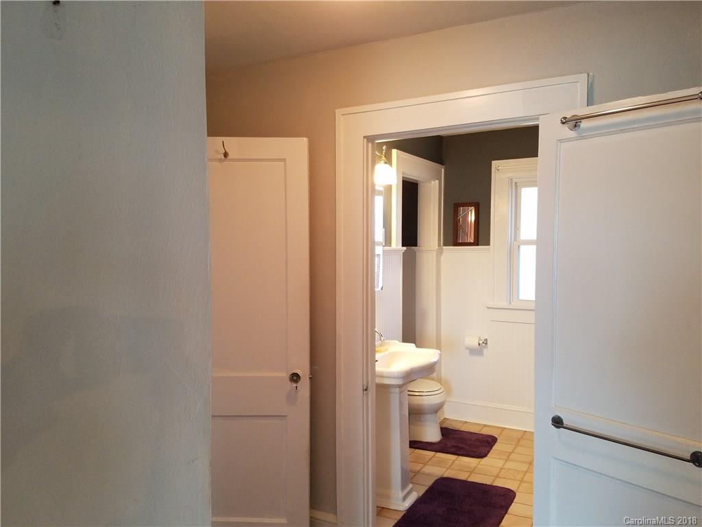52 Ridgelawn Road Asheville NC 28806