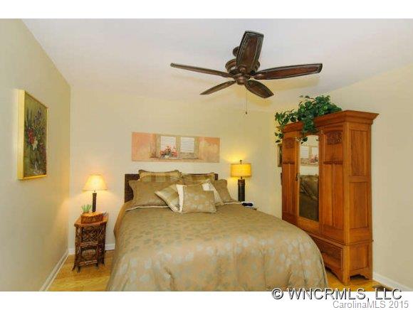 7 Country Spring Drive Asheville NC 28804