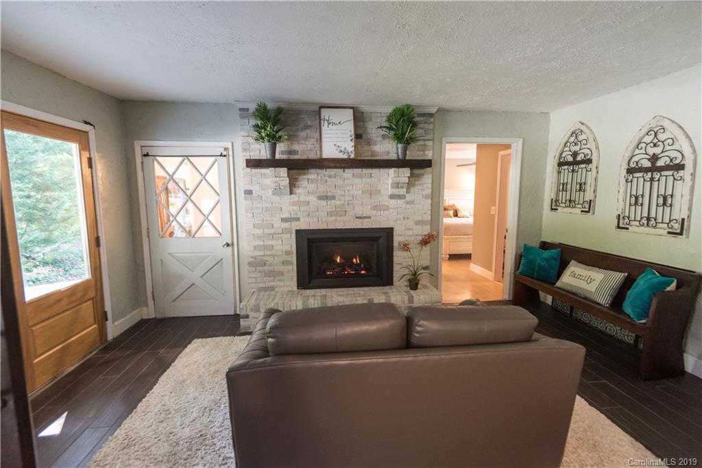94 Oak Terrace Arden NC 28704