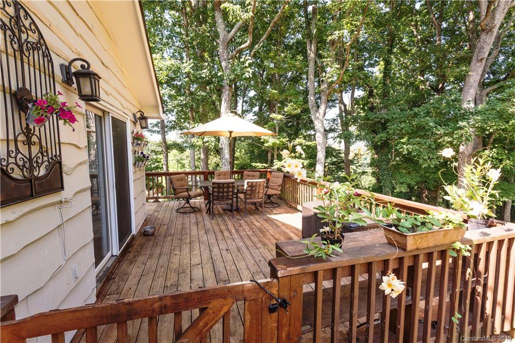 94 Oak Terrace Arden NC 28704