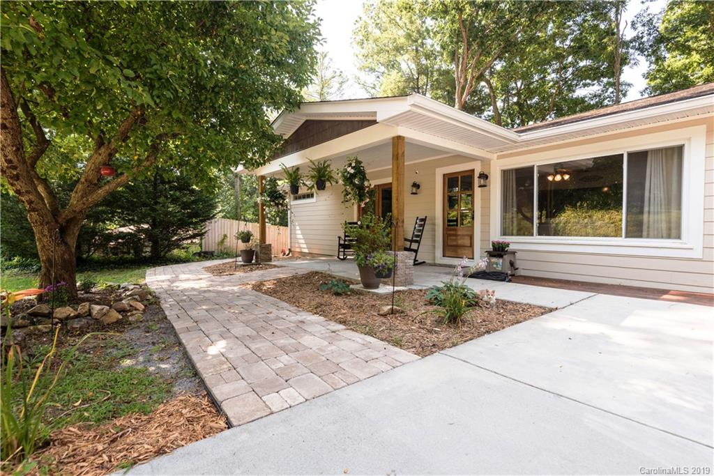 94 Oak Terrace Arden NC 28704