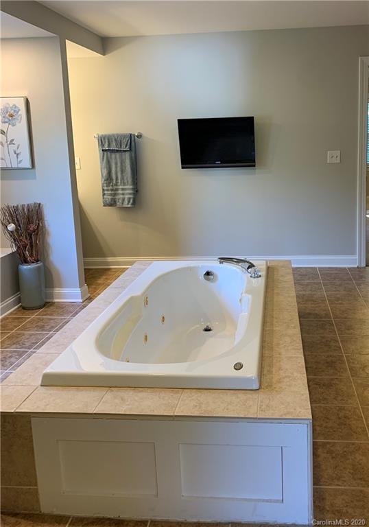 8216 Mccarron Way Charlotte NC 28215