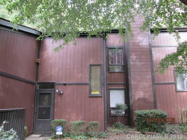 6107 Honeysuckle Lane Charlotte NC 28212