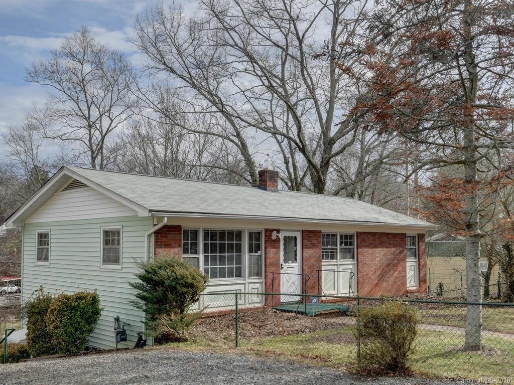 122 Vance Crescent Extension Asheville NC 28806