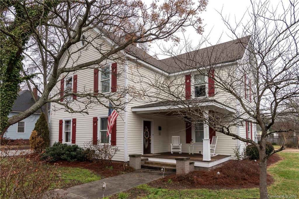 627 S Poplar Street Lincolnton NC 28092