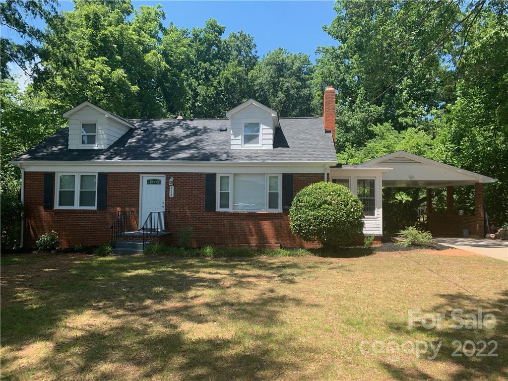 214 W 18th Street Newton NC 28658