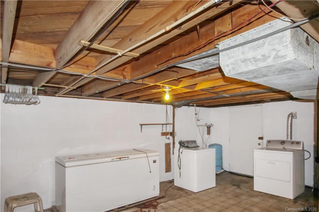 2831 Hankins Road Marion NC 28752