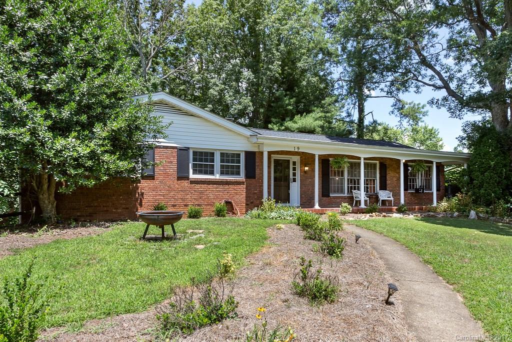 19 Audubon Drive Asheville NC 28804