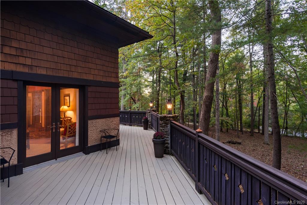 2 Holly Hill Road Asheville NC 28803