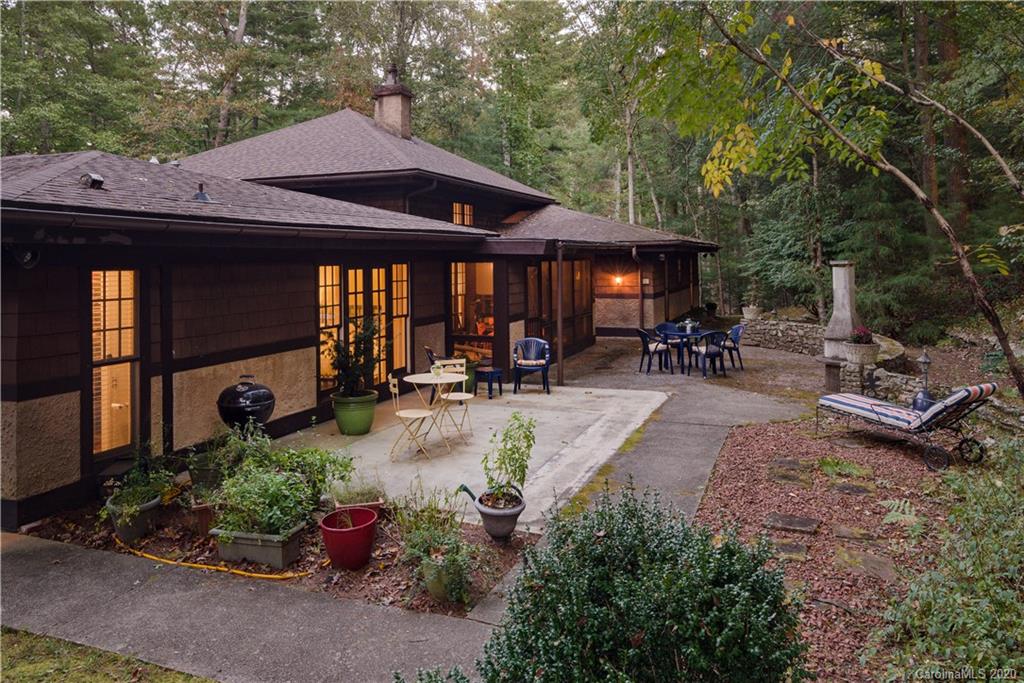 2 Holly Hill Road Asheville NC 28803