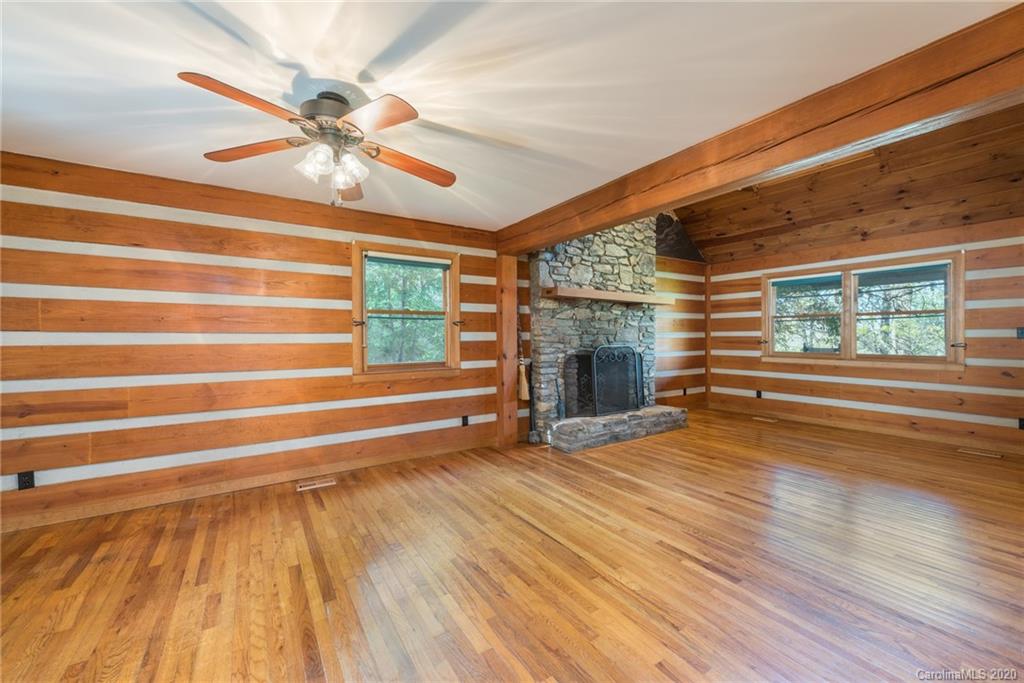 12 Woods Road Fairview NC 28730