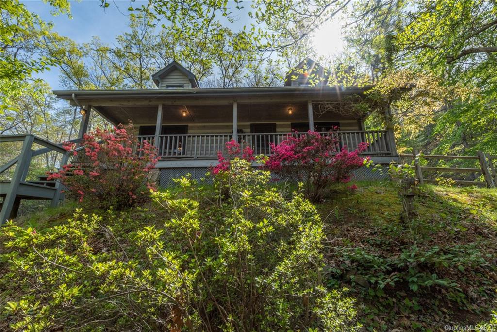 12 Woods Road Fairview NC 28730