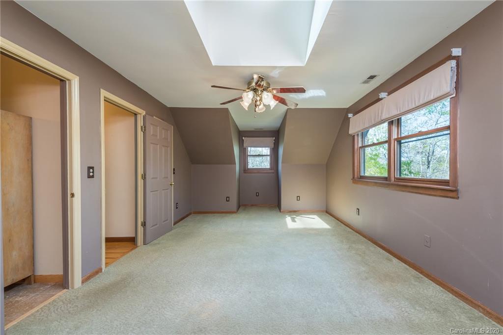 12 Woods Road Fairview NC 28730