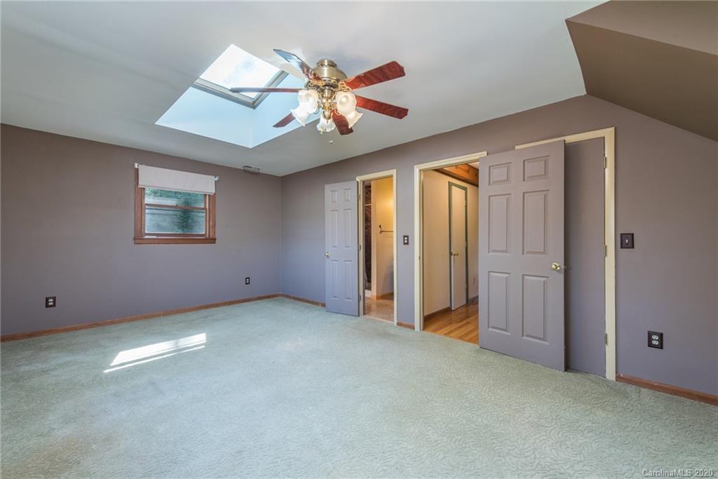 12 Woods Road Fairview NC 28730
