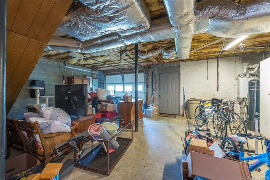 12 Woods Road Fairview NC 28730