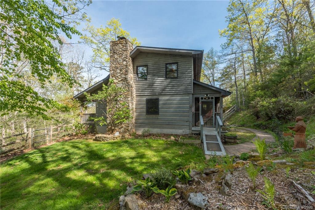 12 Woods Road Fairview NC 28730