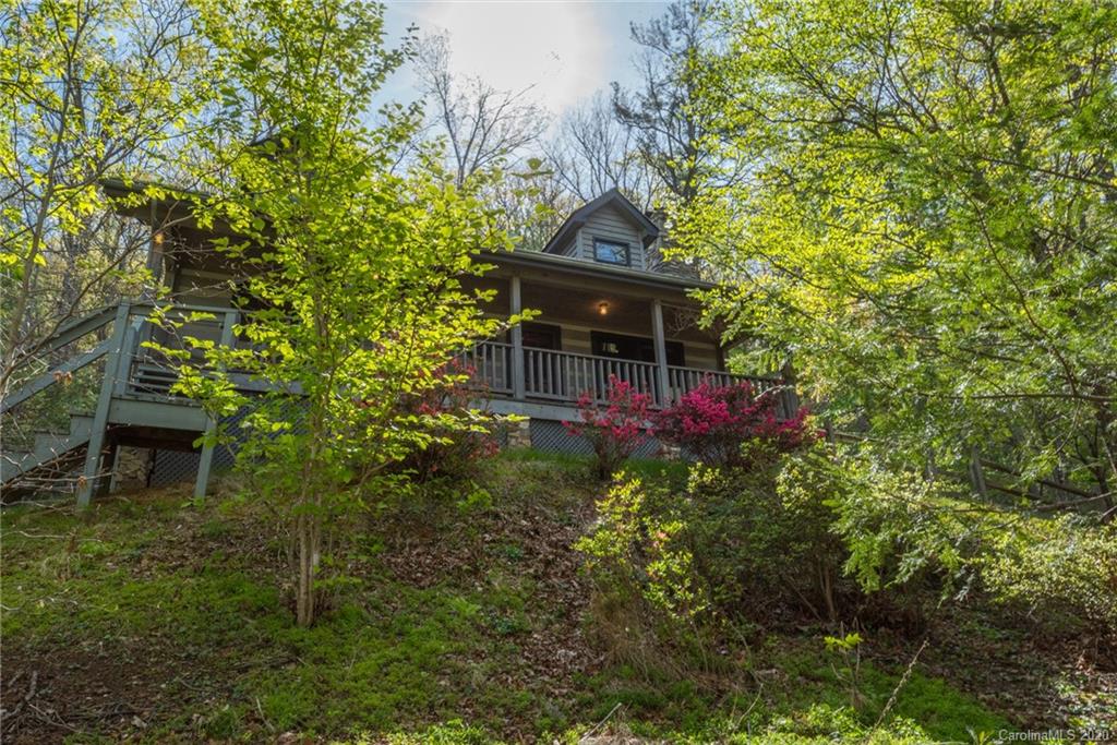 12 Woods Road Fairview NC 28730
