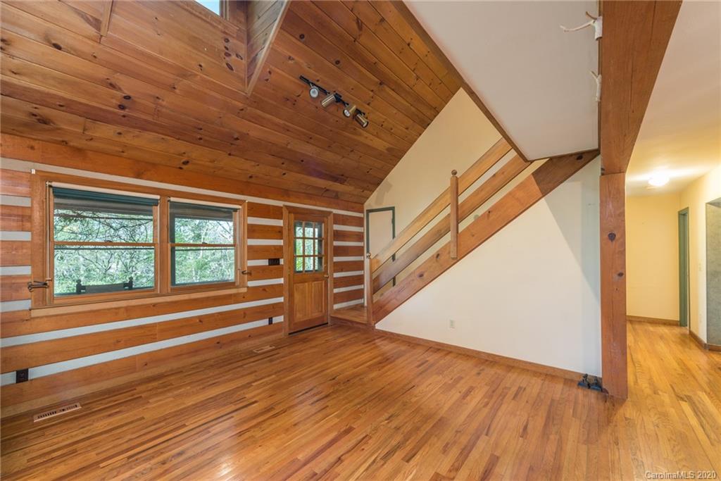 12 Woods Road Fairview NC 28730