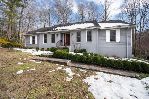 128 Eastmoor Drive