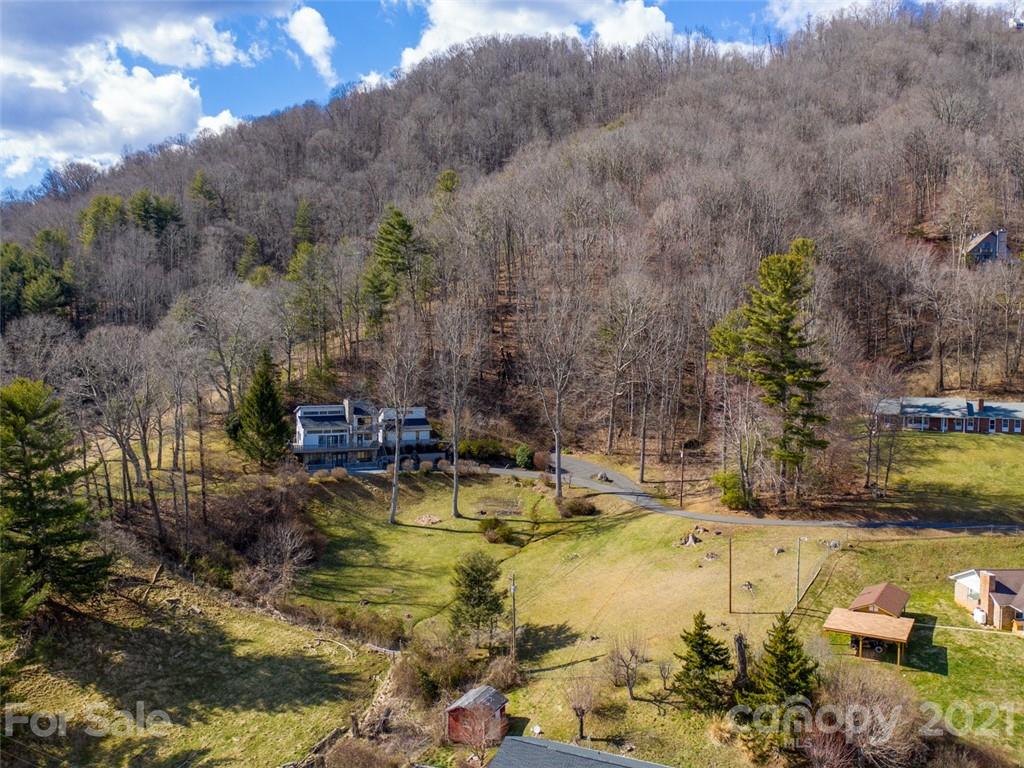 343 Mountain View Road Burnsville NC 28714