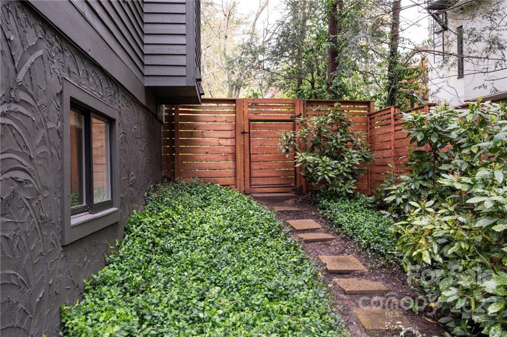 84 Macon Avenue Asheville NC 28801