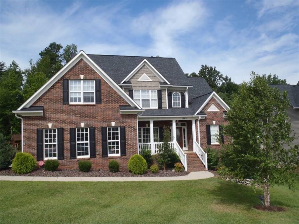 1902 Waterbury Court Hickory NC 28602
