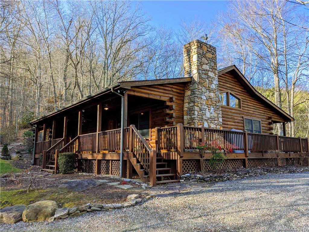 334 Whispering Pine Lane Burnsville NC 28714