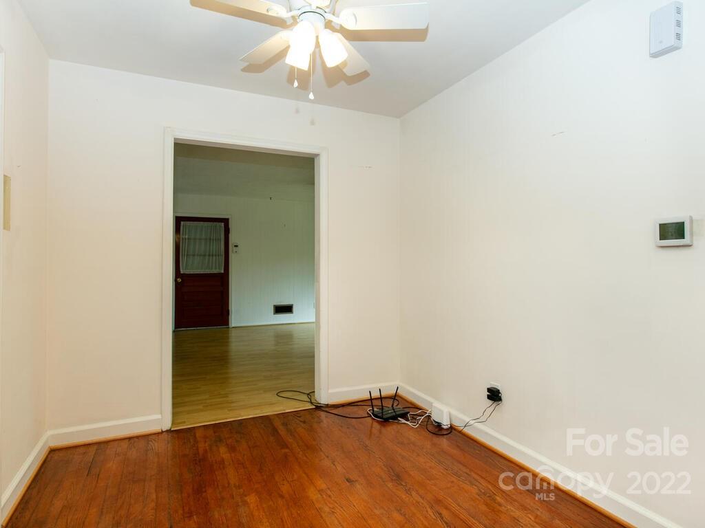 2 Lora Lane Asheville NC 28803