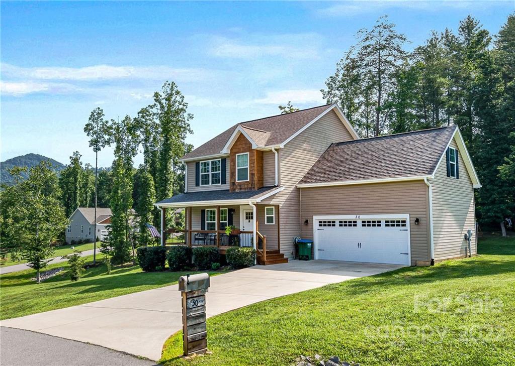 30 Parrot Road Candler NC 28715