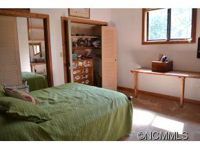 59 Pinecroft Road Asheville NC 28804